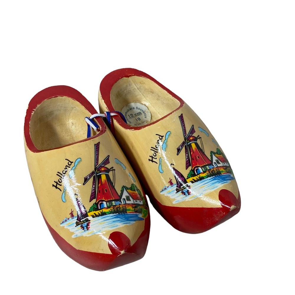Vintage Pair of  Wooden Souvenir Shoes from Holland  Windmill 12 cm 19